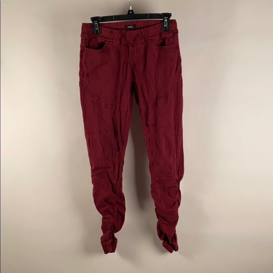 Maroon Rue 21 Pants